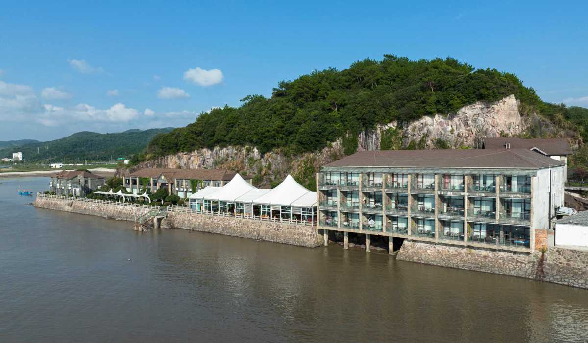 11-1鹰龙海畔山庄1.jpg