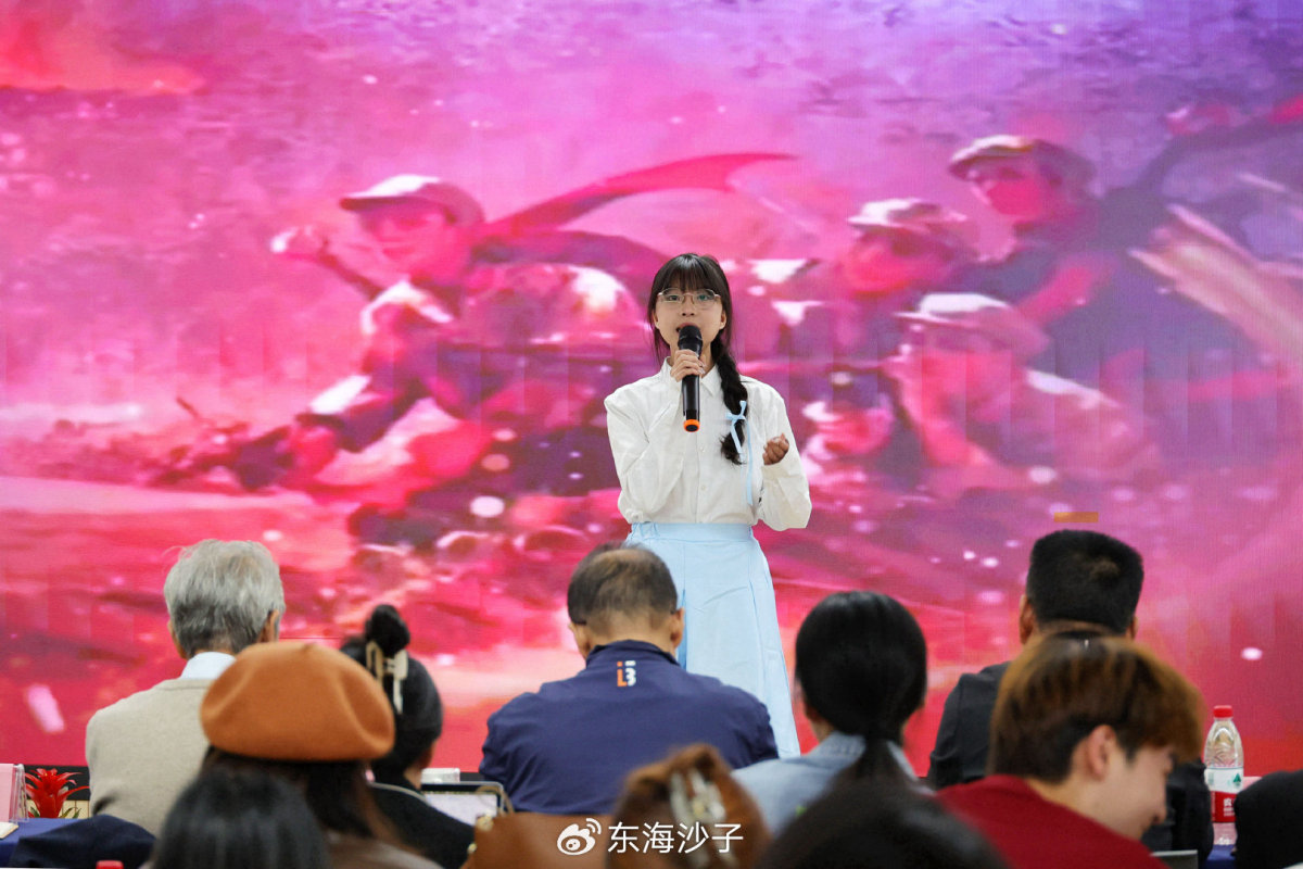 https://wx4.sinaimg.cn/large/bd7246d4ly1hlbrs79jpqj21900u0qbt.jpg