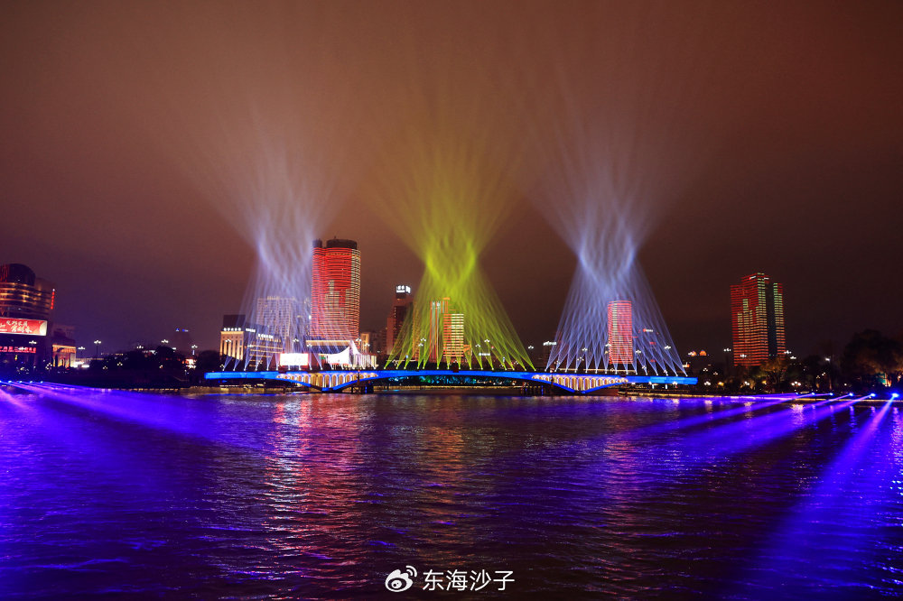 https://wx1.sinaimg.cn/large/bd7246d4ly1hx4f3tso1jj20rs0iin11.jpg