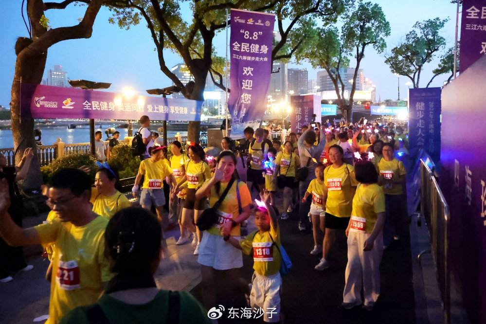 https://wx2.sinaimg.cn/large/bd7246d4ly1hx4fggmq3qj20rr0ii0y6.jpg
