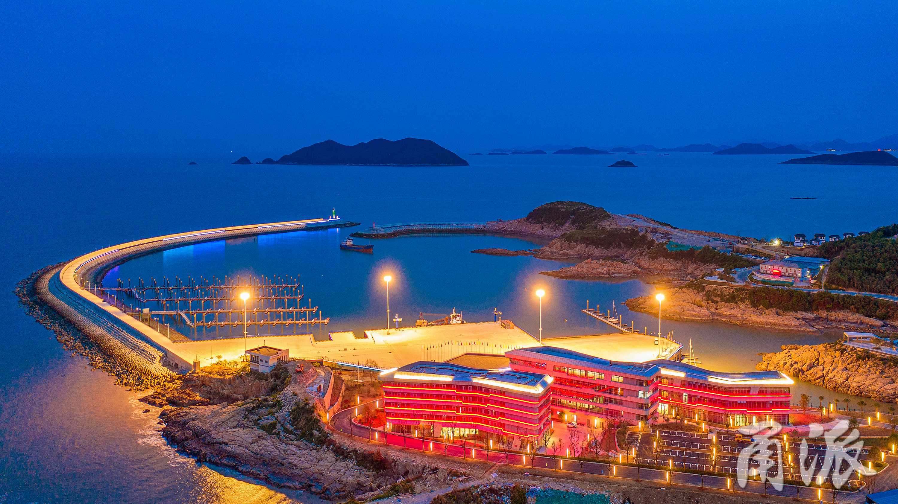 宁波夜景新地标亚帆中心亮灯