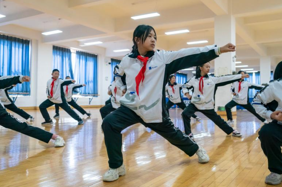 �����Ǻ��ӳ���"�ƽ���"!ѧ��������