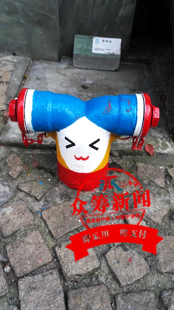 老外滩消防栓"变脸" 你喜欢吗?
